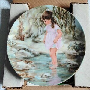 1981 "Lisa's Creek" by Rusty Money 8 1/2" Collector's Plate 11621C!!